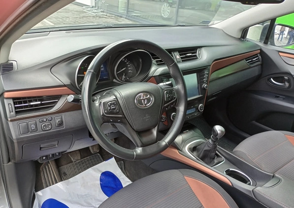 Toyota Avensis cena 46900 przebieg: 190020, rok produkcji 2015 z Pilzno małe 436